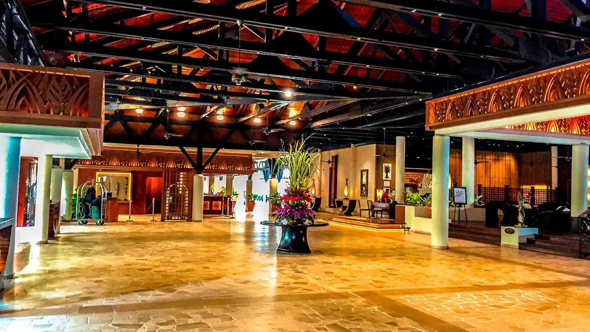 Shangri-La Tanjung Aru, Kota Kinabalu 5*,